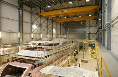 ABUS double girder overhead travelling crane ZLK with a load capacity of 16t and ZLK 2 times 8t