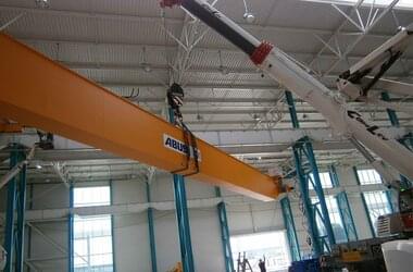 ABUS crane is assembled with the help of another crane