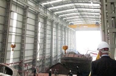 Workshop crane at work in tugboat company in Turkey