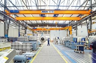 Double girder travelling crane meets high requirements of German company