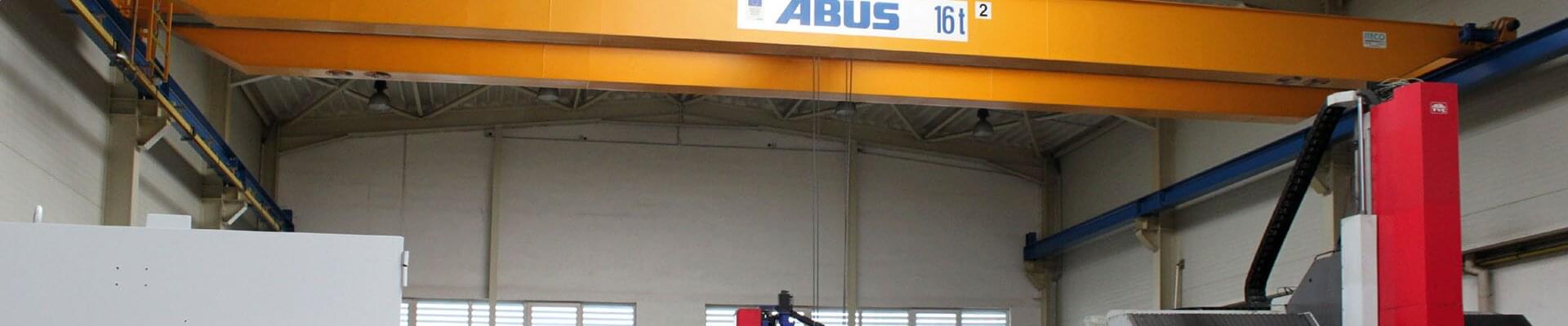 ABUS cranes in production for metal sawing machines in Czech Republic