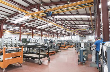 Suspended rail systems with 70 m long crane track in company BOIX Maquinaria