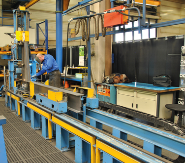  Welder active in slewing crane production