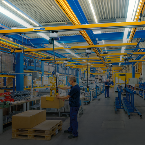 Employees of ABUS Kransysteme GmbH operate single girder cranes EHB in Marienheide Rodt 