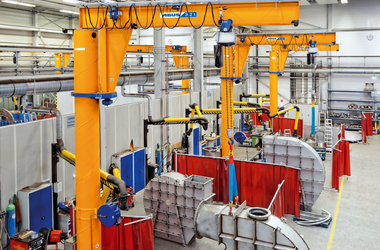 ABUS column-mounted slewing cranes VS in the company Piller&Blowers in Moringen